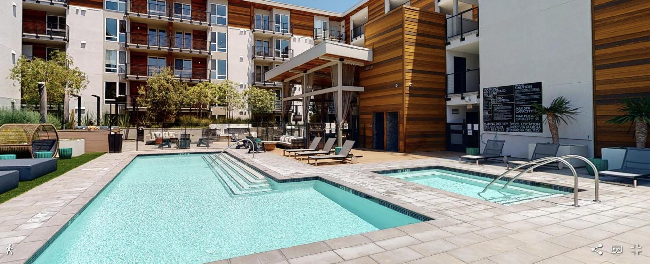 Marina Del Rey Apartment with All Amenties!