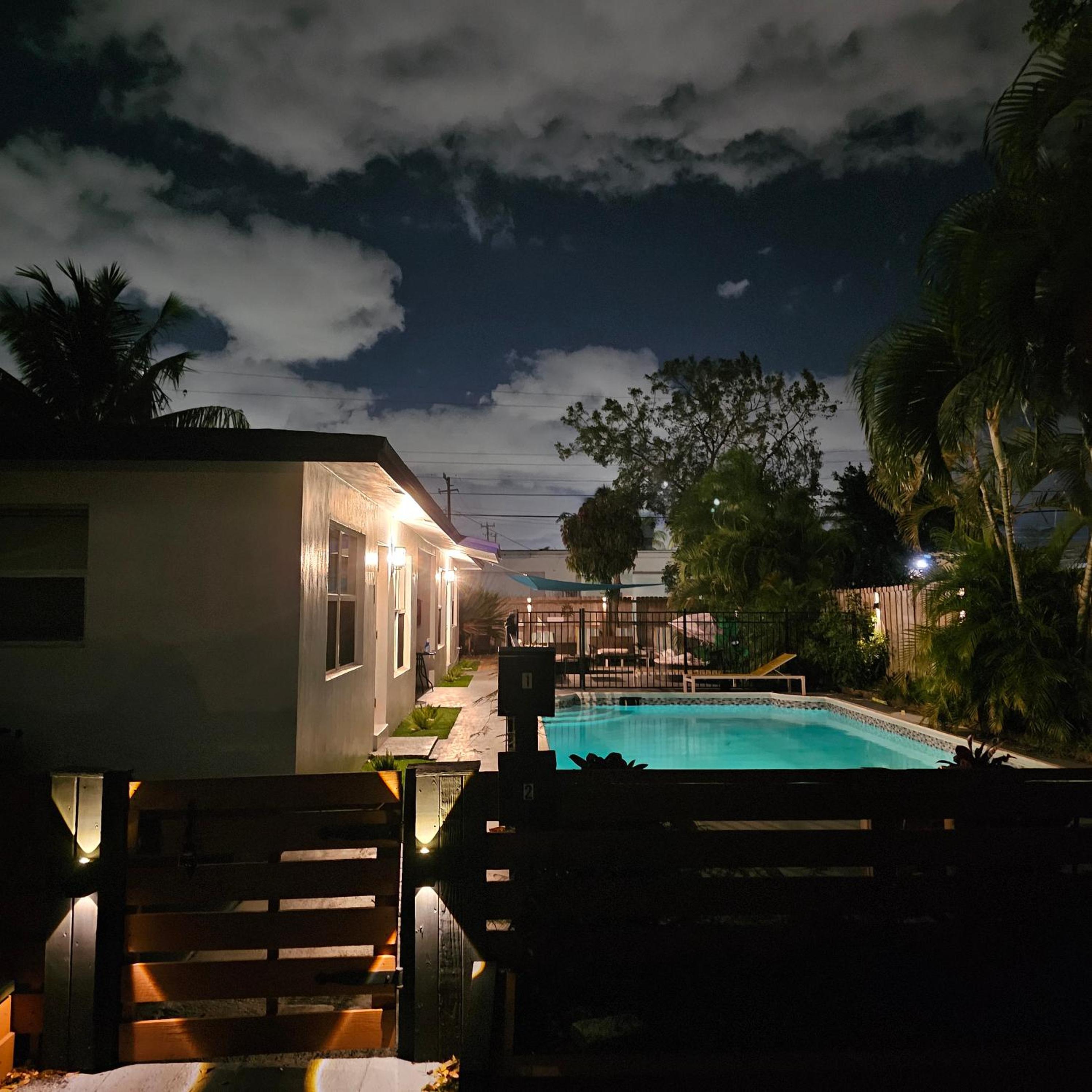 Private Home, KING Room- Pool & Patios - Near Beaches & Dining, photo 80