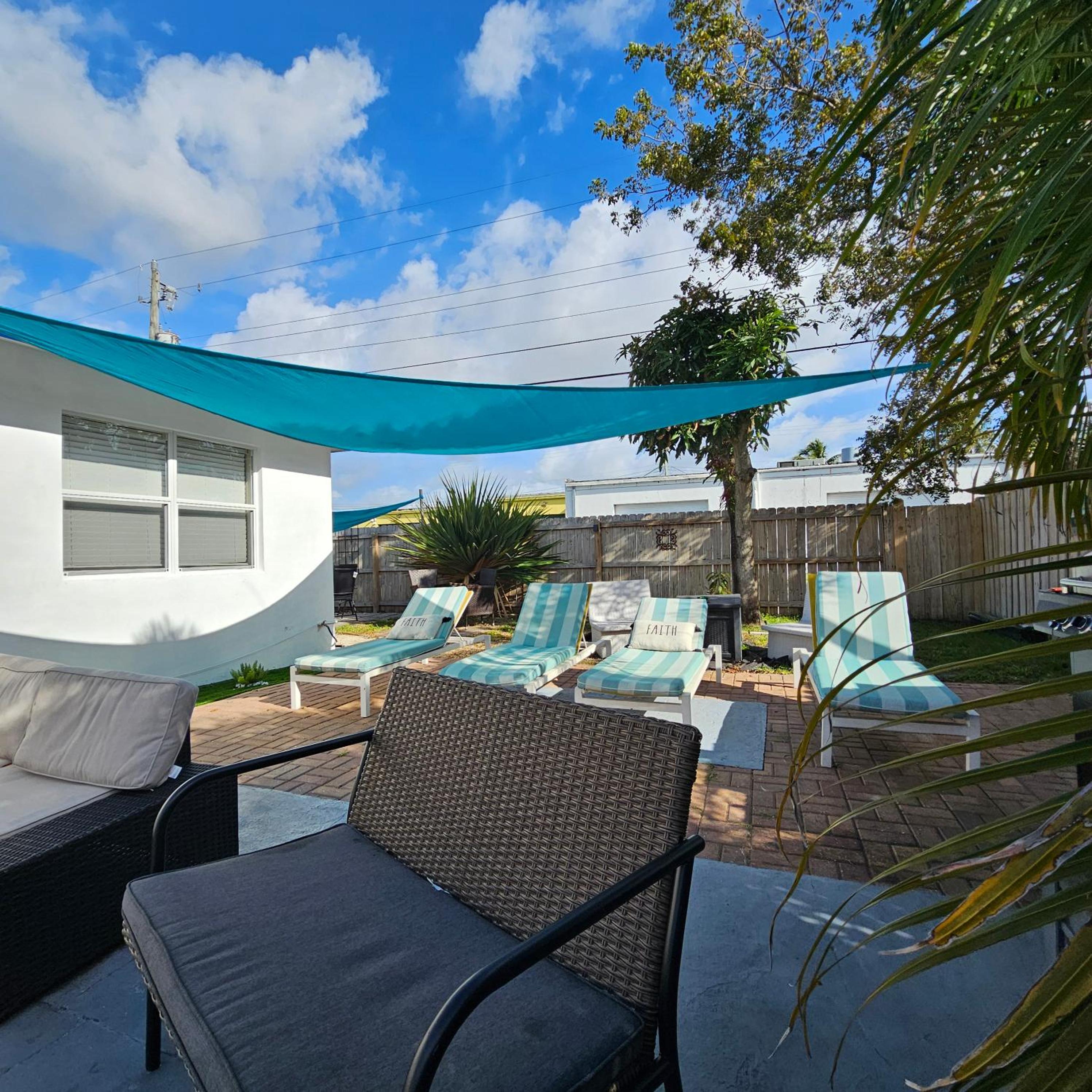 Private Home, KING Room- Pool & Patios - Near Beaches & Dining, photo 98