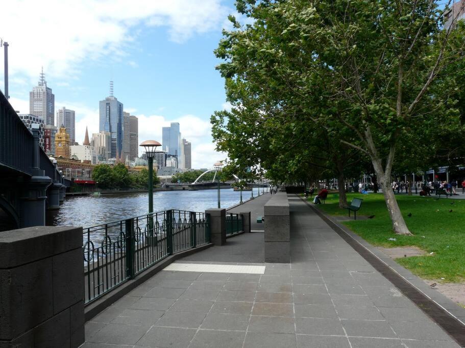 Freshwater Pearl on Southbank, Melbourne