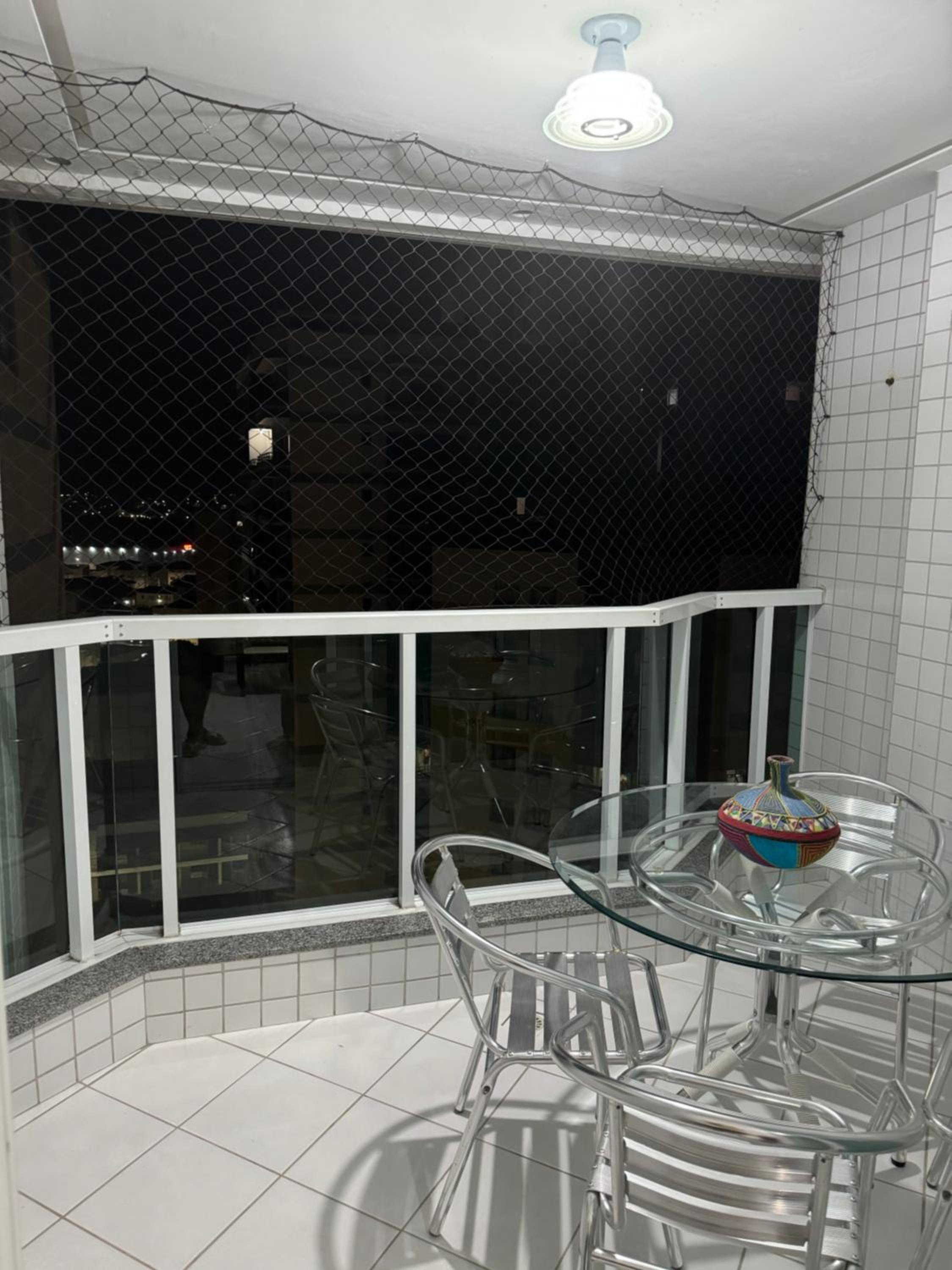 Centro de Guarapari 3 quartos, dois com Ar