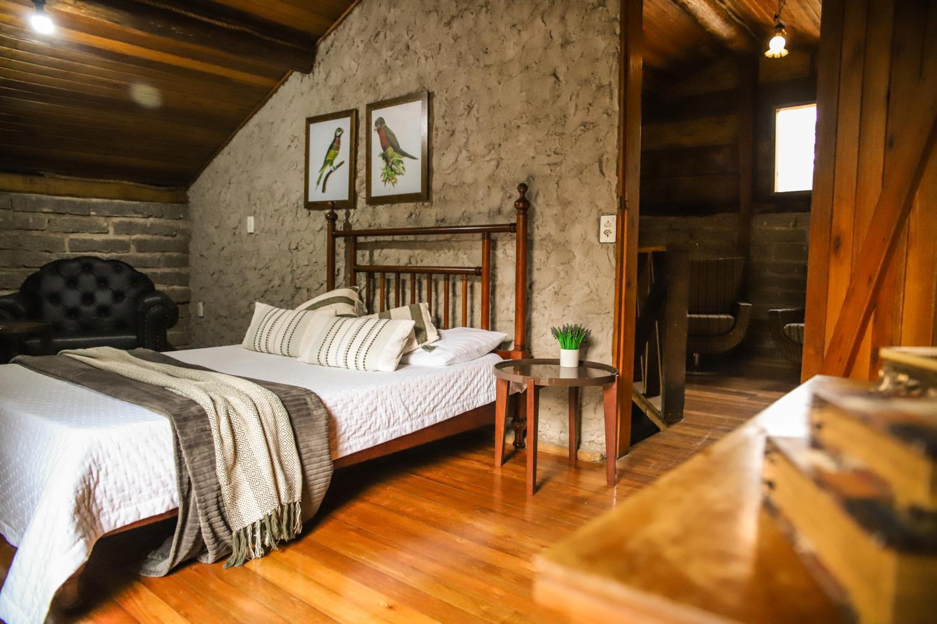 Chalé Casa de Pedra, Vivenda Serra Velha, Chalés de Montanha