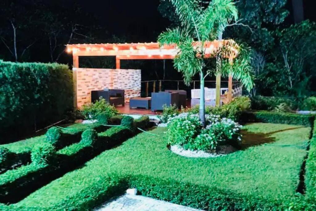 Río Privado Villa Jarabacoa con Picuzzi