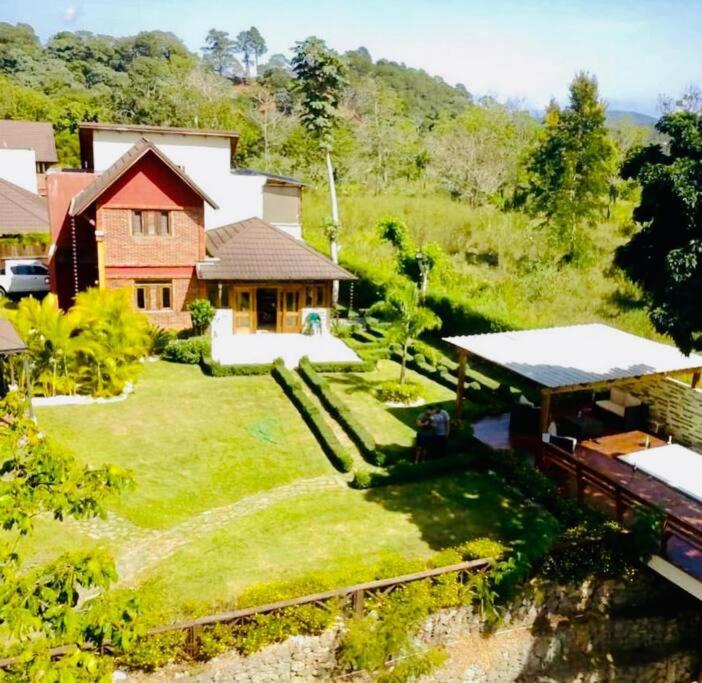 Río Privado Villa Jarabacoa con Picuzzi