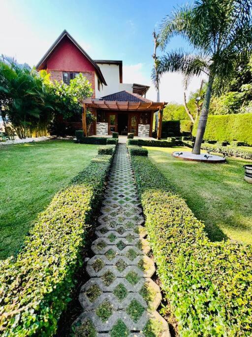 Río Privado Villa Jarabacoa con Picuzzi