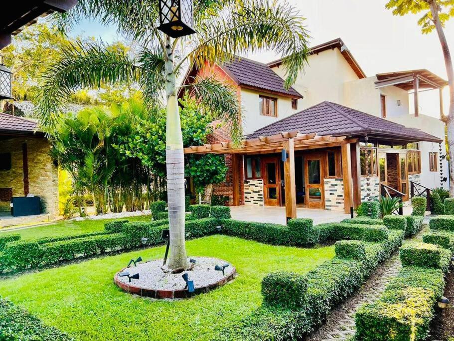 Río Privado Villa Jarabacoa con Picuzzi