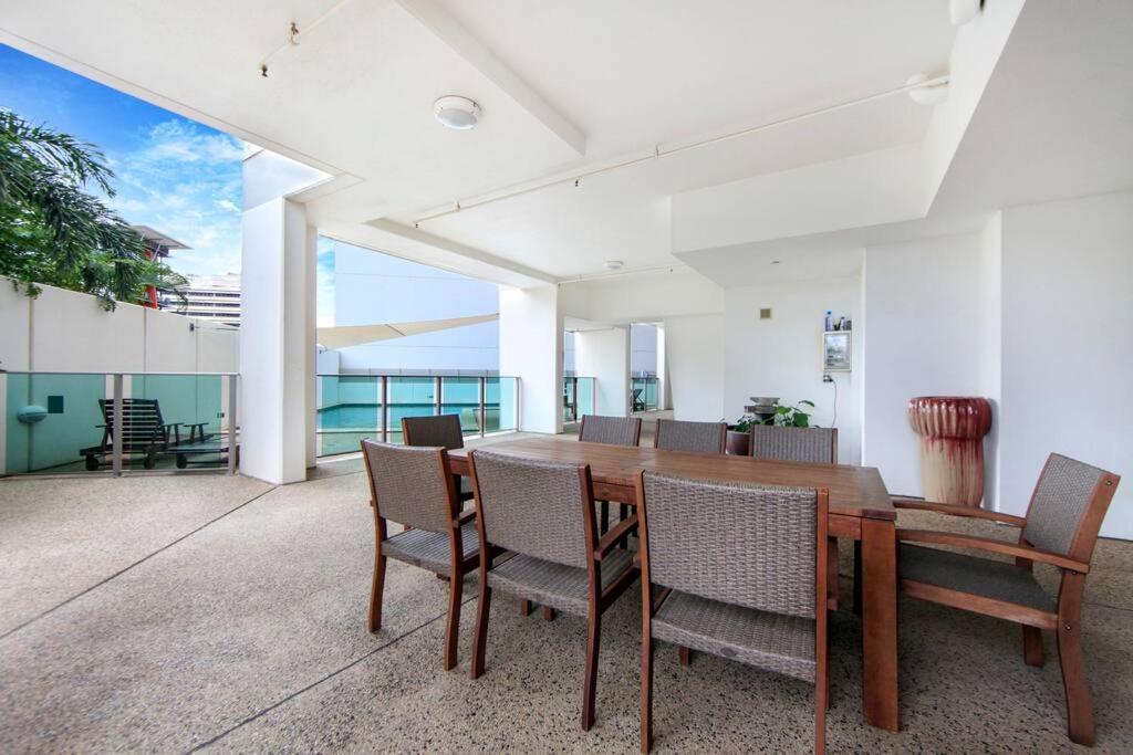 Skytower Wonder Ocean View Balcony - Pool - Office