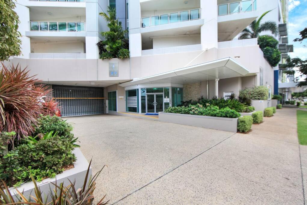 Skytower Wonder Ocean View Balcony - Pool - Office