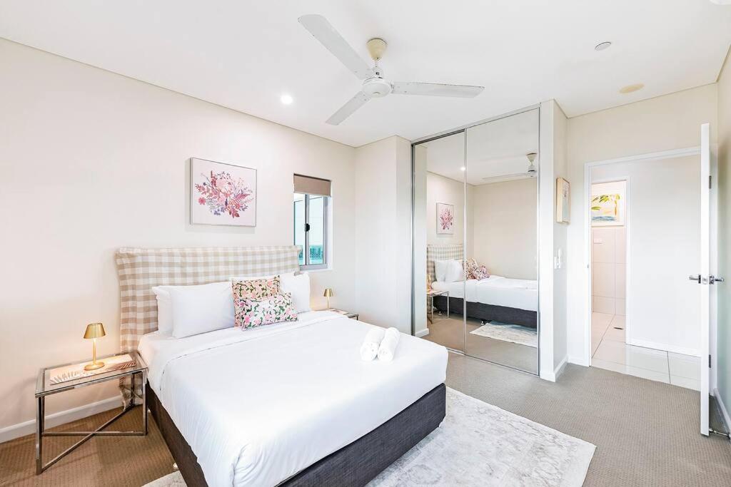 Skytower Wonder Ocean View Balcony - Pool - Office