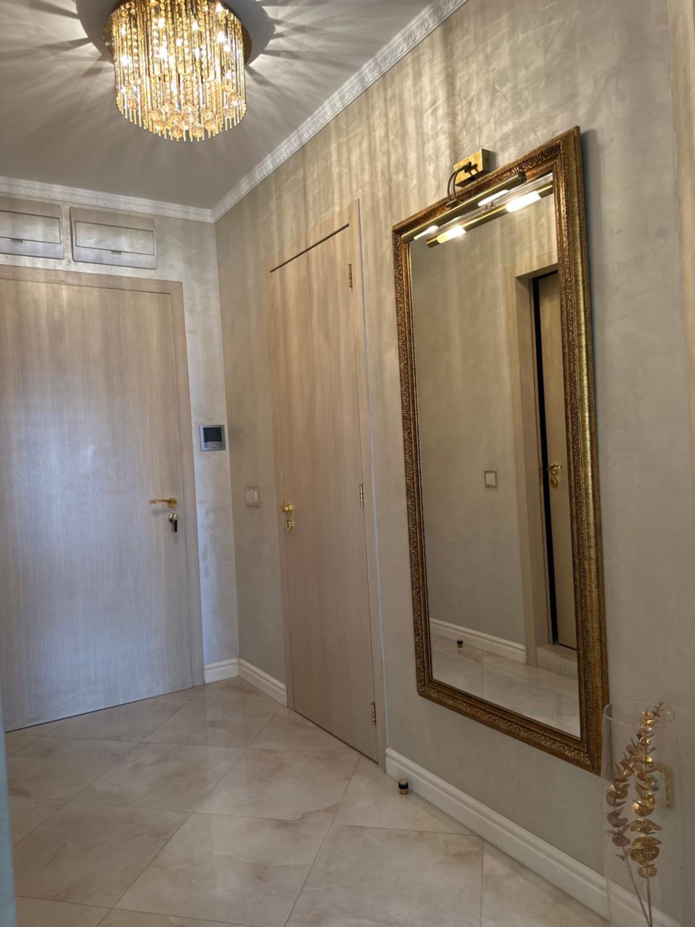 Yo Two - Central Varna Lux Apartment with Parking