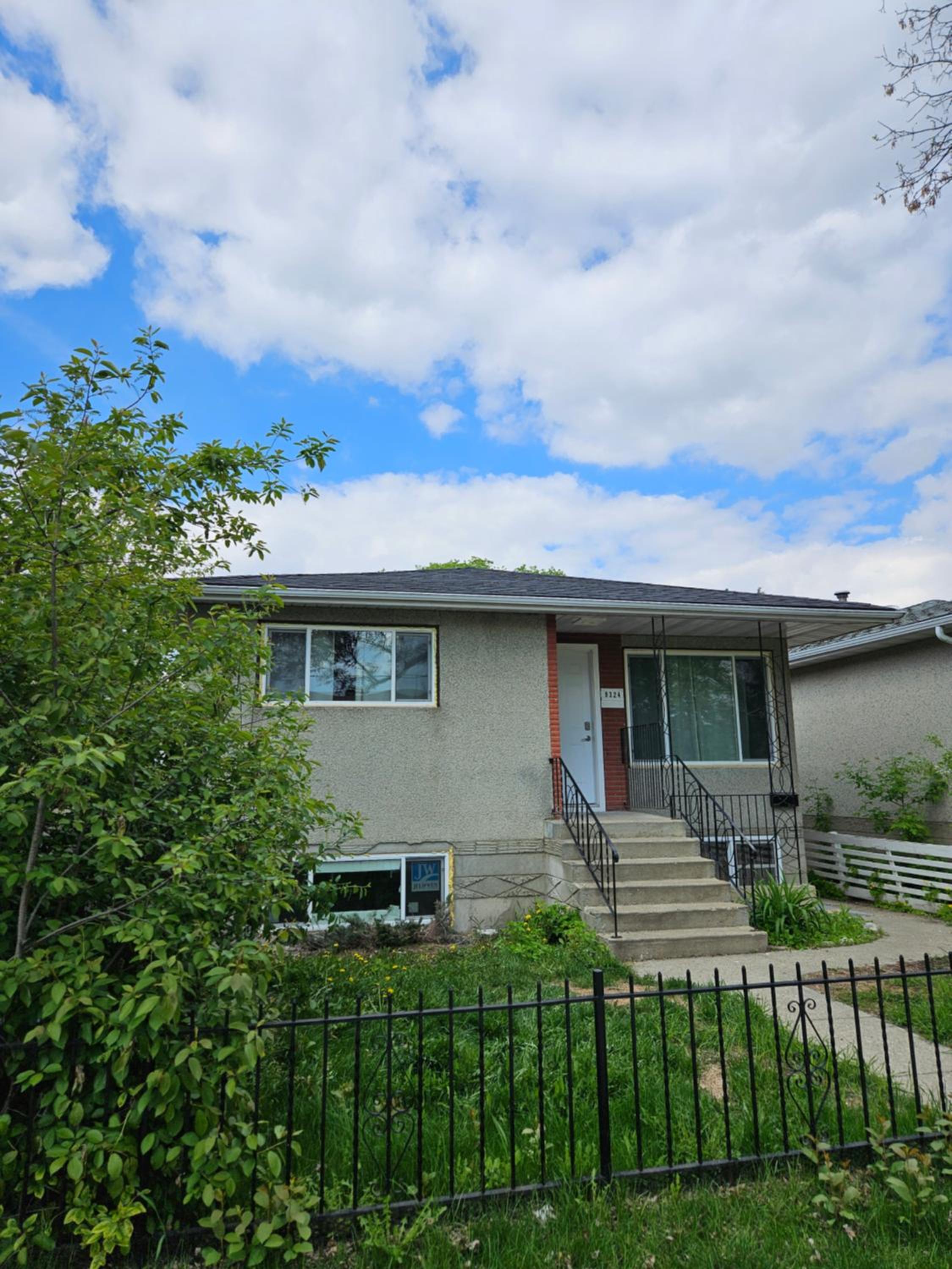 Pearl YEG