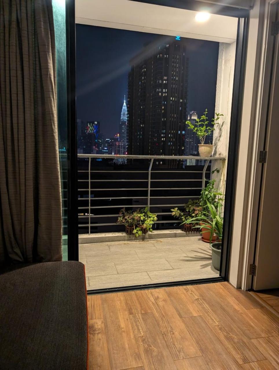 private Cozy Family Apartment in the Heart of Kuala Lumpur , Bukit Bintang