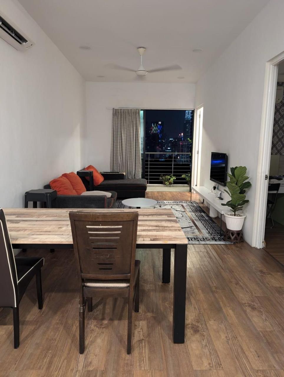 private Cozy Family Apartment in the Heart of Kuala Lumpur , Bukit Bintang
