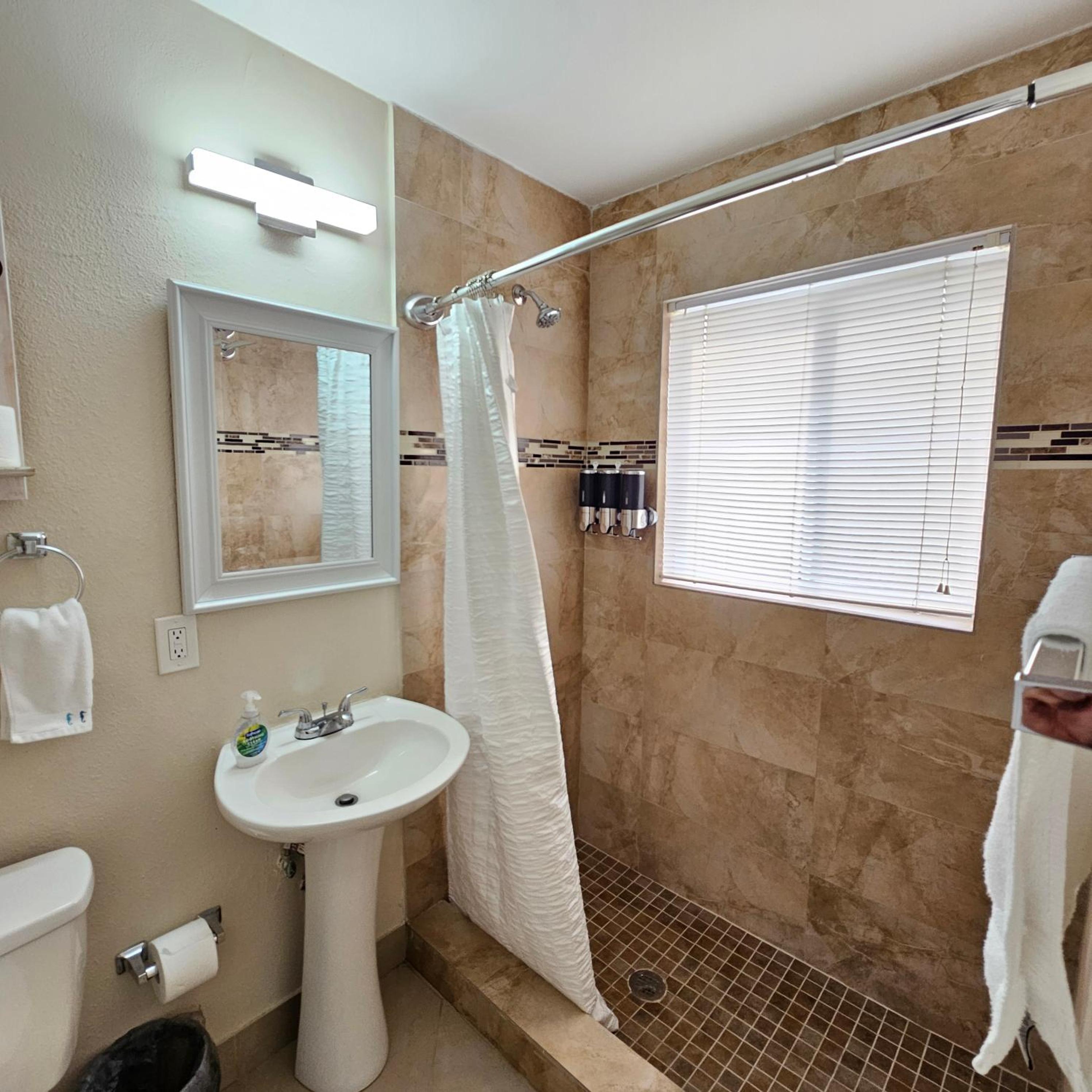 Private Home, KING Room- Pool & Patios - Near Beaches & Dining, photo 56