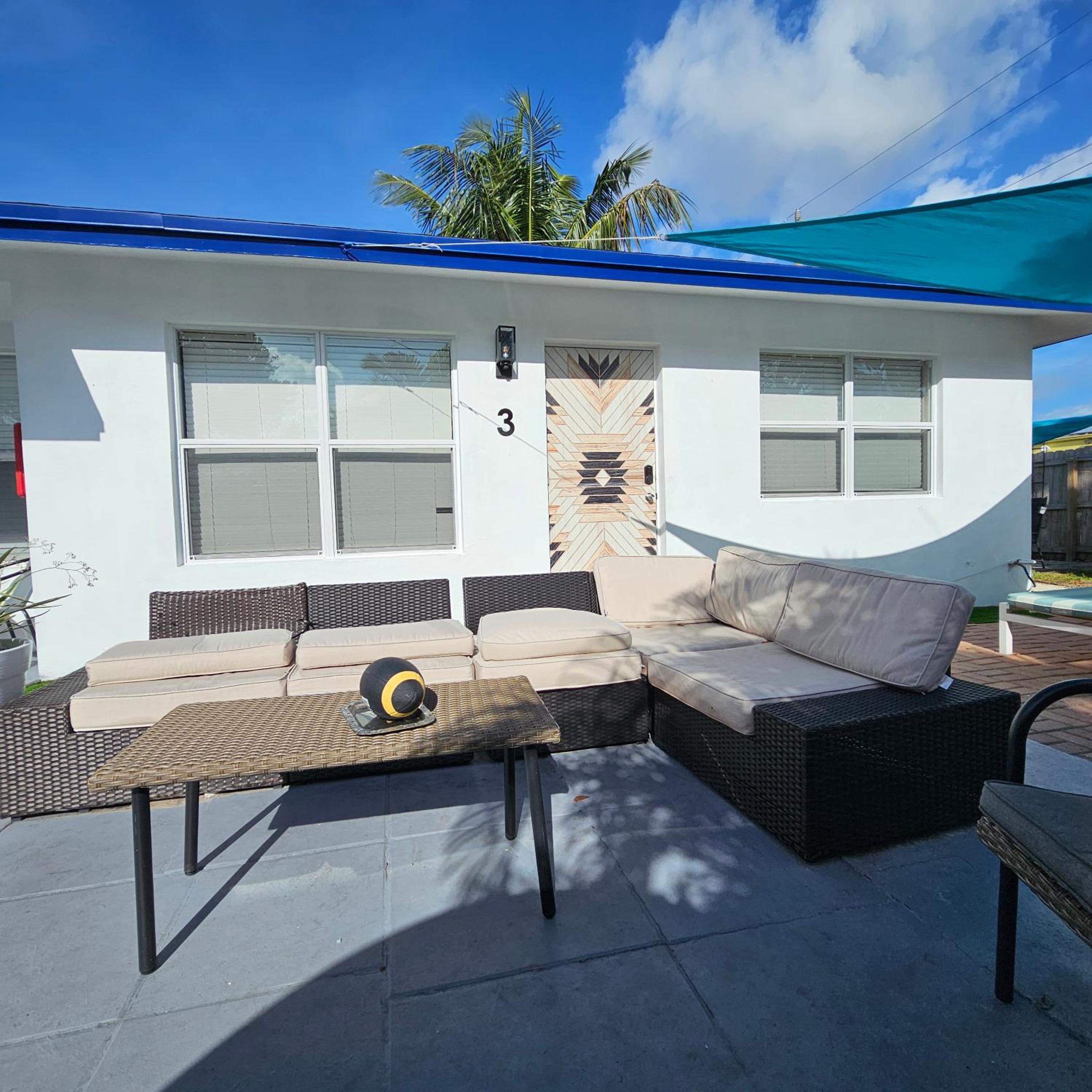 Private Home, KING Room- Pool & Patios - Near Beaches & Dining, photo 113