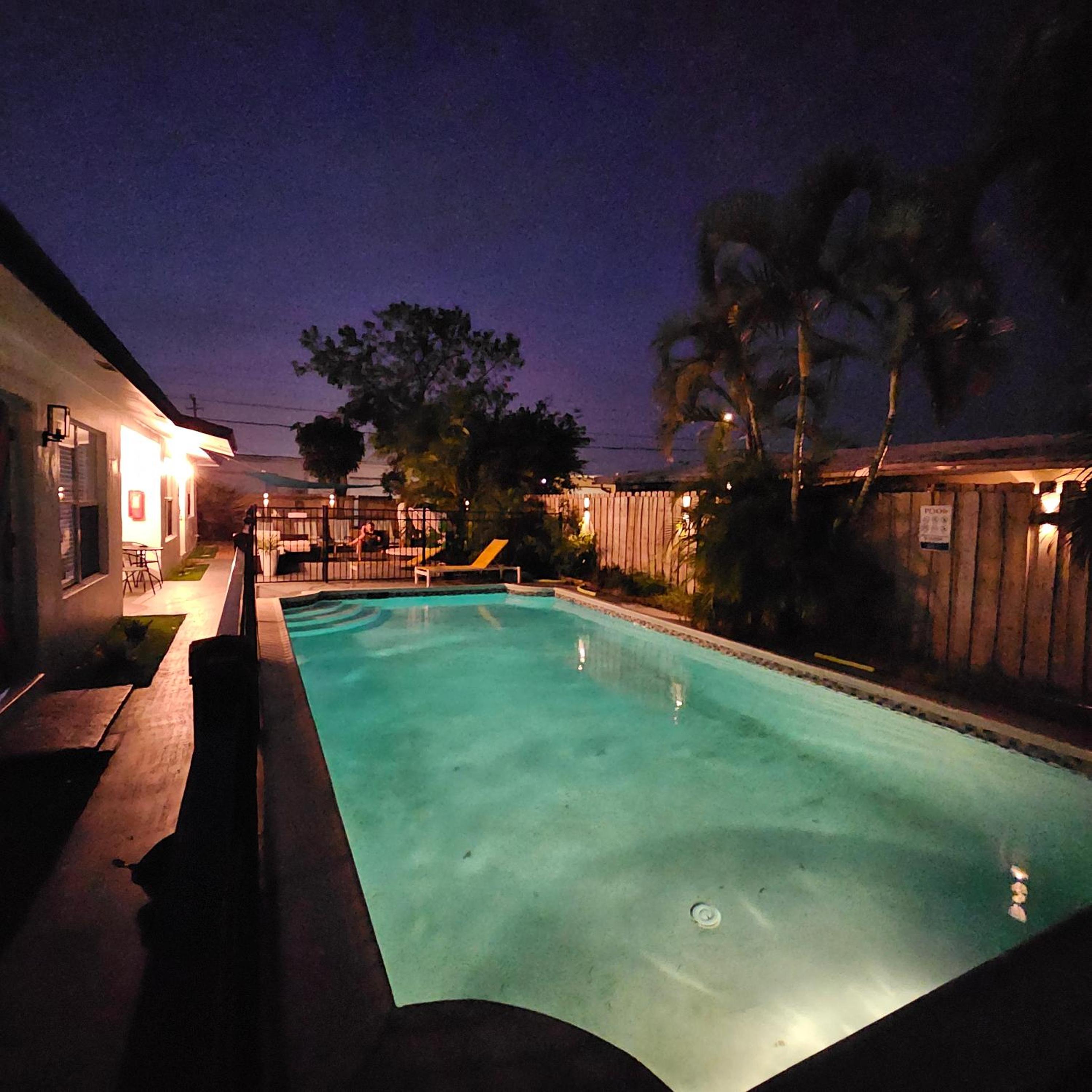 Private Home, KING Room- Pool & Patios - Near Beaches & Dining, photo 96