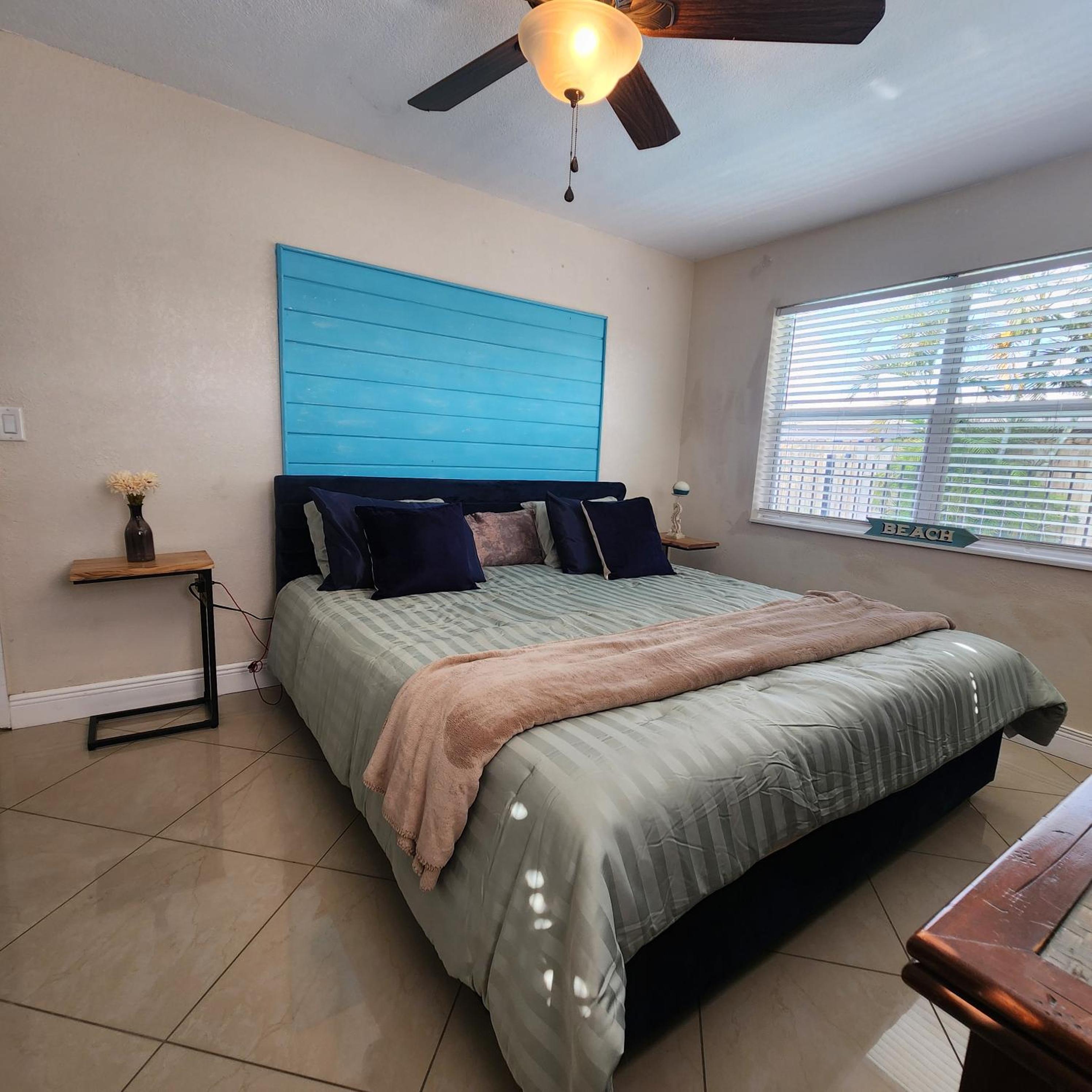 Private Home, KING Room- Pool & Patios - Near Beaches & Dining