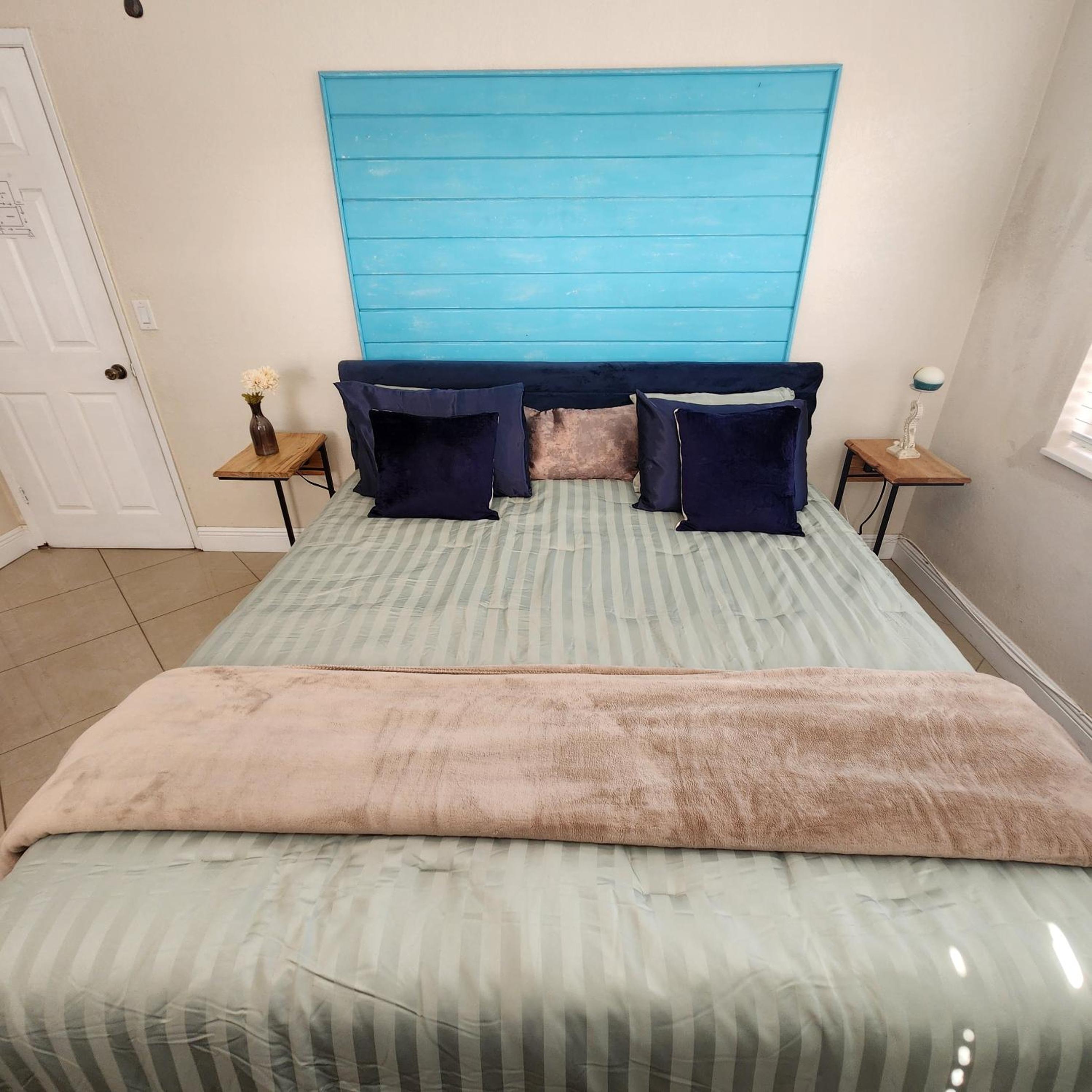 Private Home, KING Room- Pool & Patios - Near Beaches & Dining, photo 45