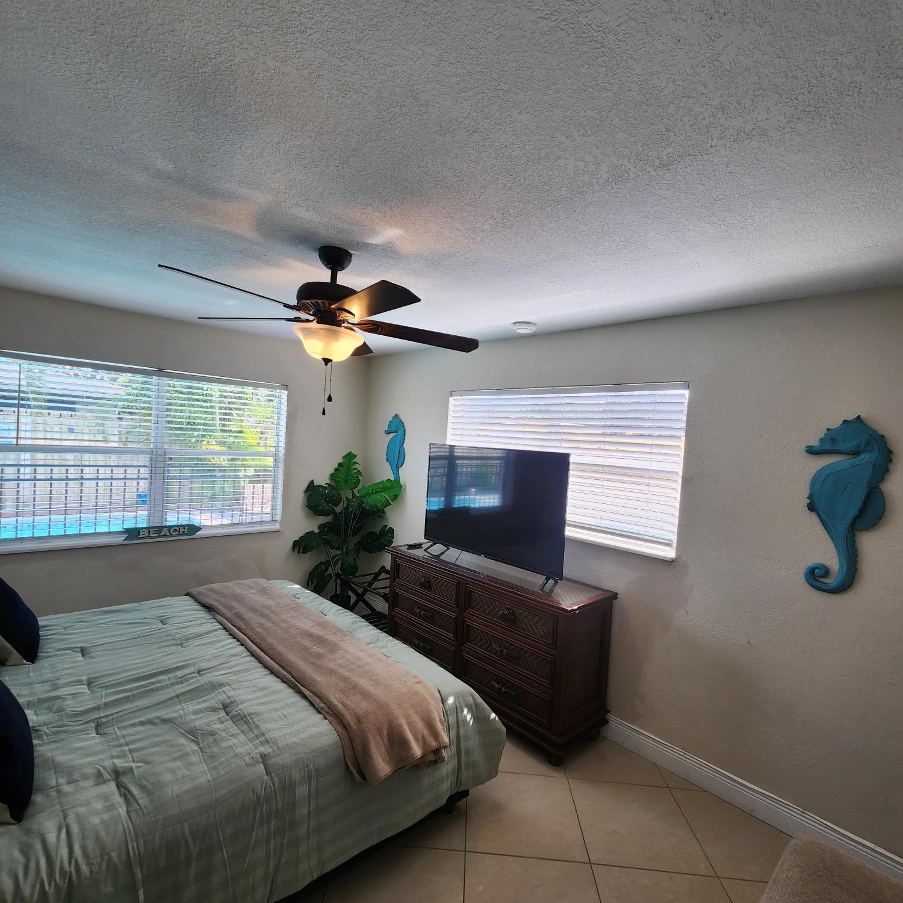 Private Home, KING Room- Pool & Patios - Near Beaches & Dining, photo 26