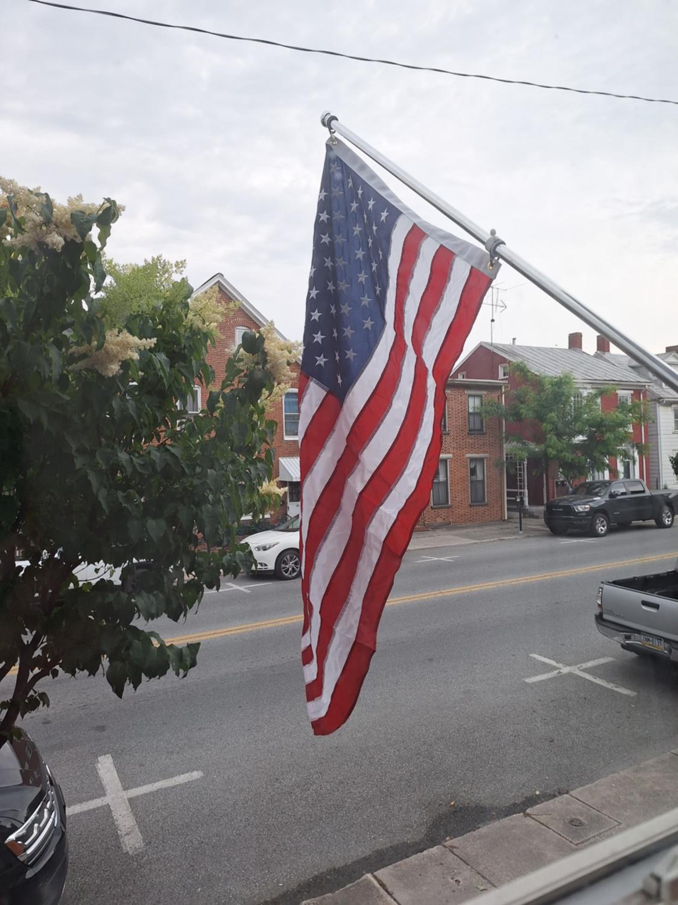 Historic Downtown Gettysburg Entire Home with Free Parking view 3