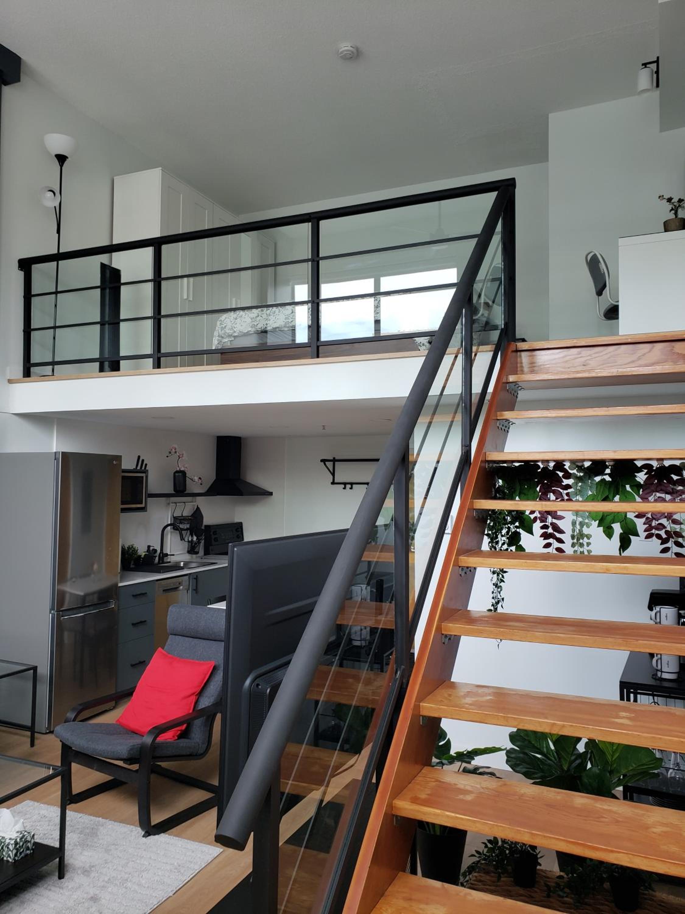 New York Style Loft in Downtown Vancouver-Ideal for World Cup 2026, Sleeps 4