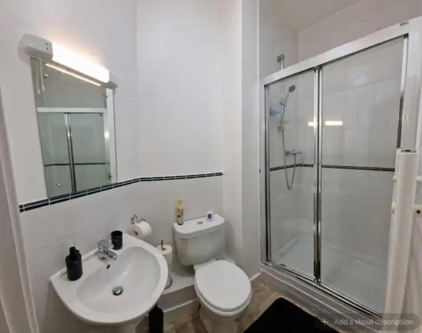 Home away - Southampton City Centre Apartment