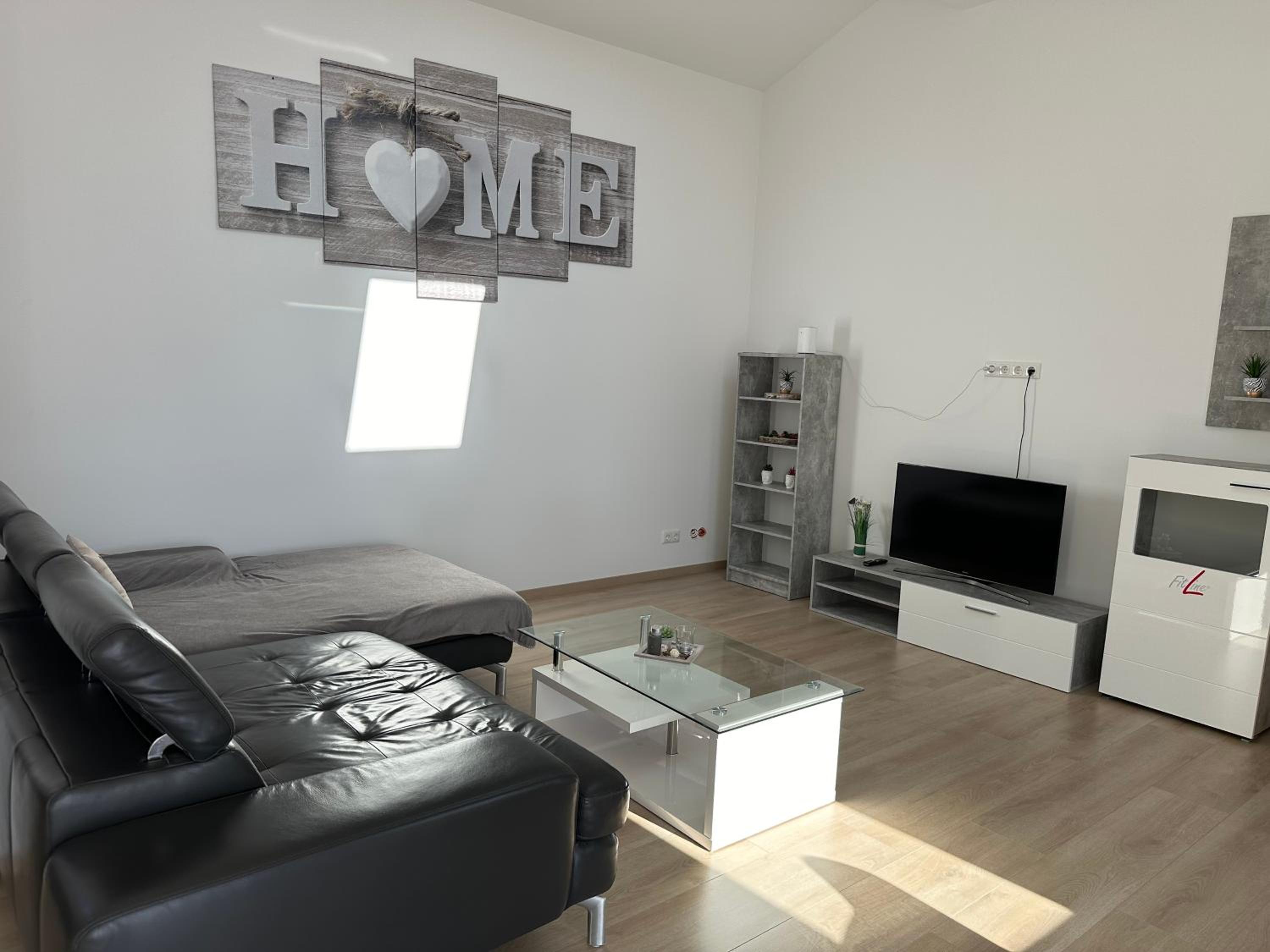 Große FerienWohnung 3 Schlafzimmer Neubau Gästehaus 120m2