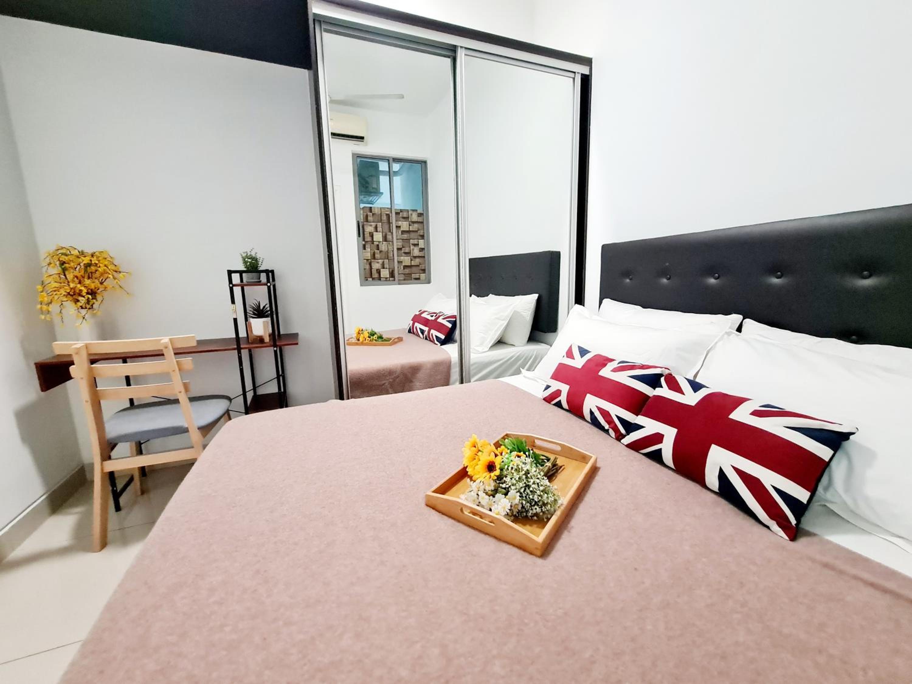 8 Guest Duplex 1 Room Studio Cyberjaya Hospital DPulze Shaftsbury MMU Limkokwing KLIA Transit Putrajaya