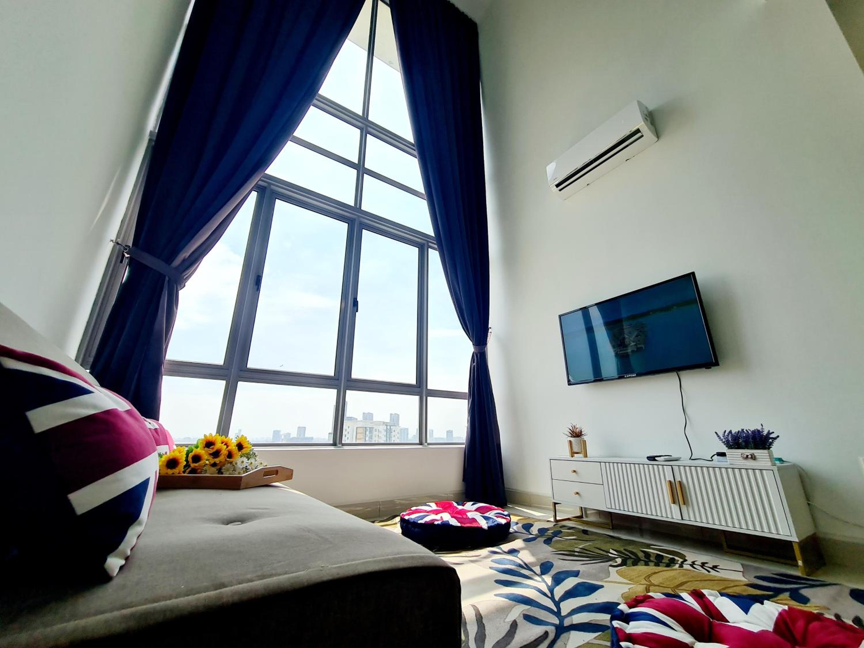 8 Guest Duplex 1 Room Studio Cyberjaya Hospital DPulze Shaftsbury MMU Limkokwing KLIA Transit Putrajaya