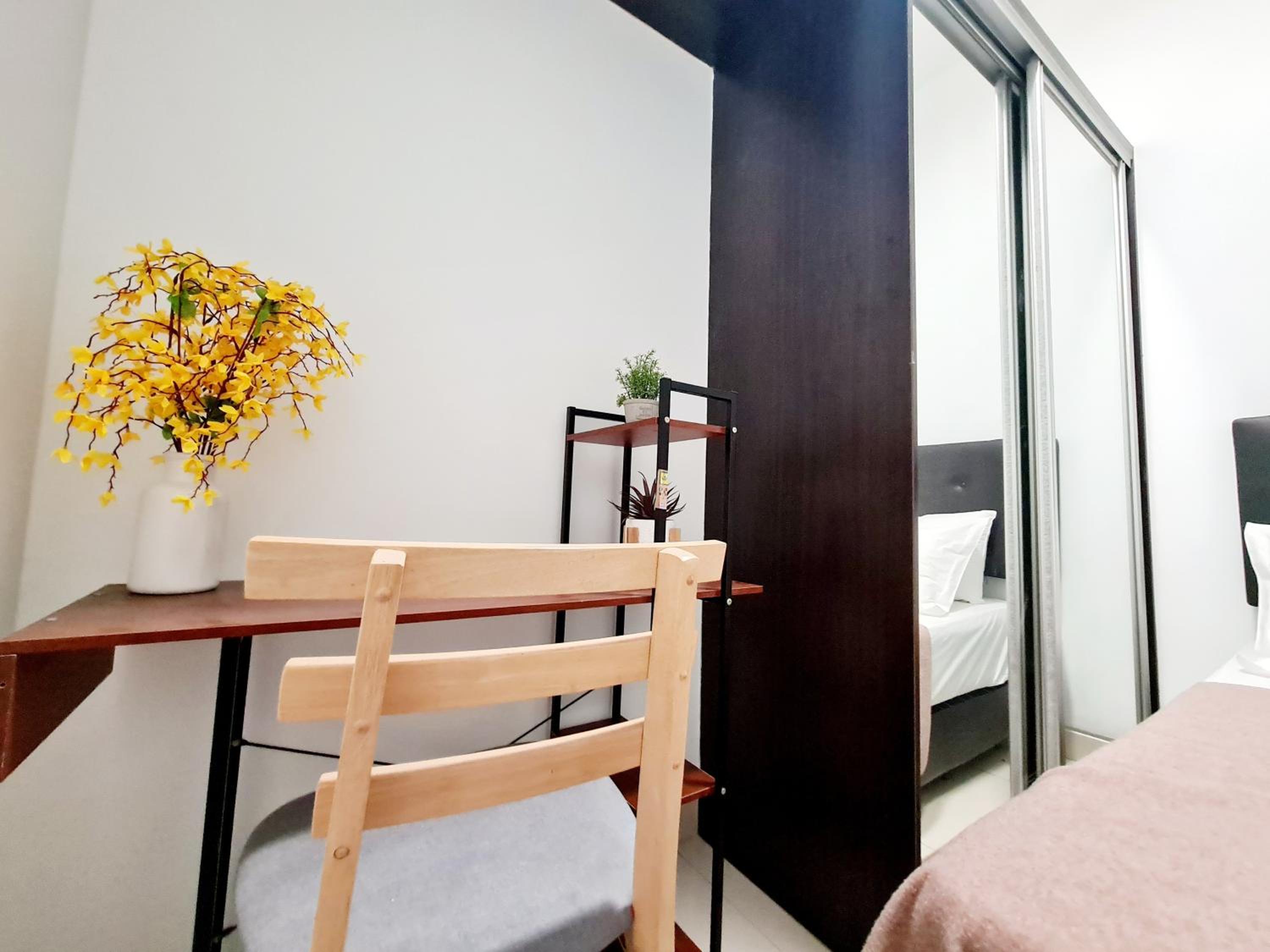 8 Guest Duplex 1 Room Studio Cyberjaya Hospital DPulze Shaftsbury MMU Limkokwing KLIA Transit Putrajaya