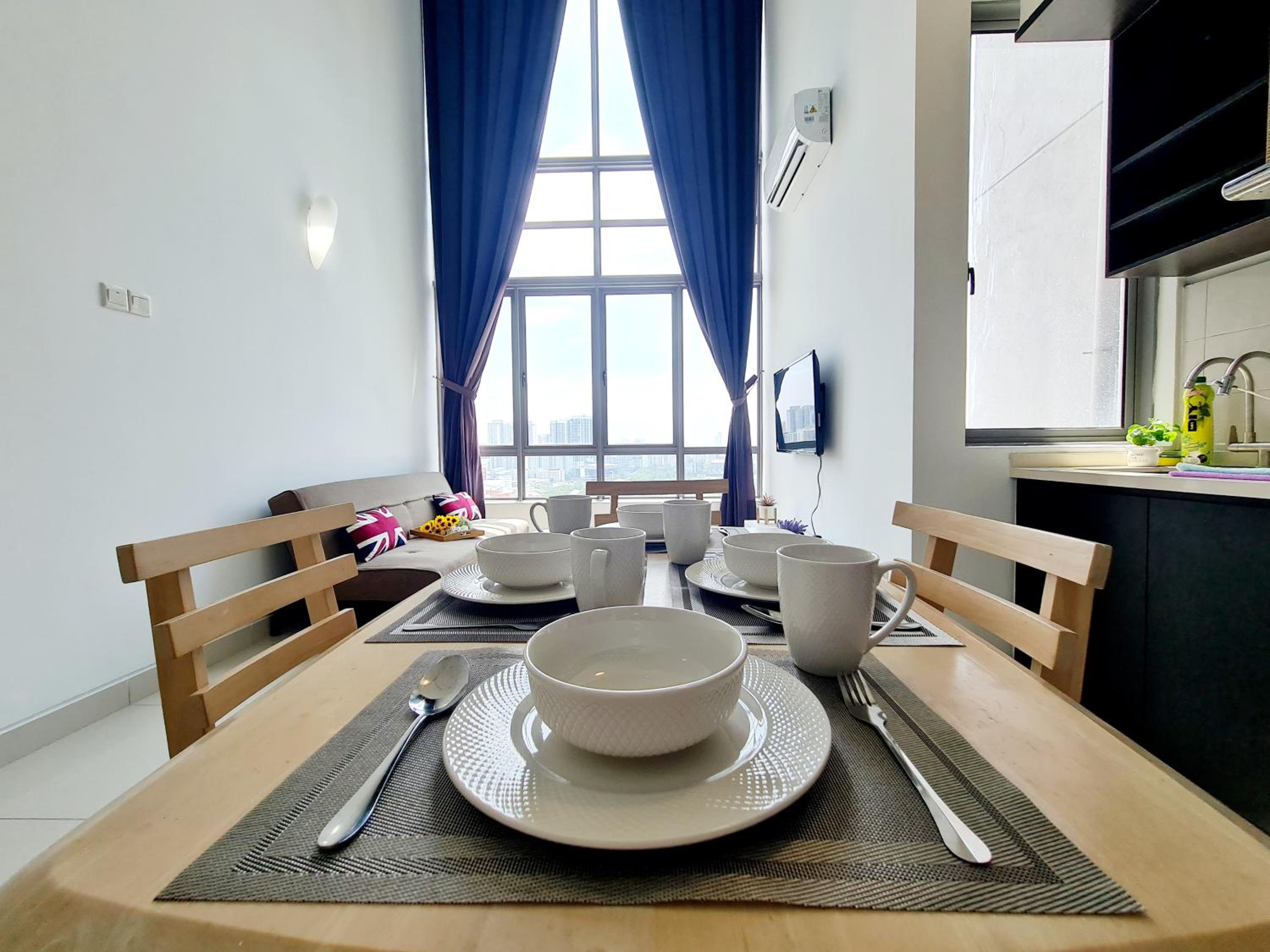 8 Guest Duplex 1 Room Studio Cyberjaya Hospital DPulze Shaftsbury MMU Limkokwing KLIA Transit Putrajaya