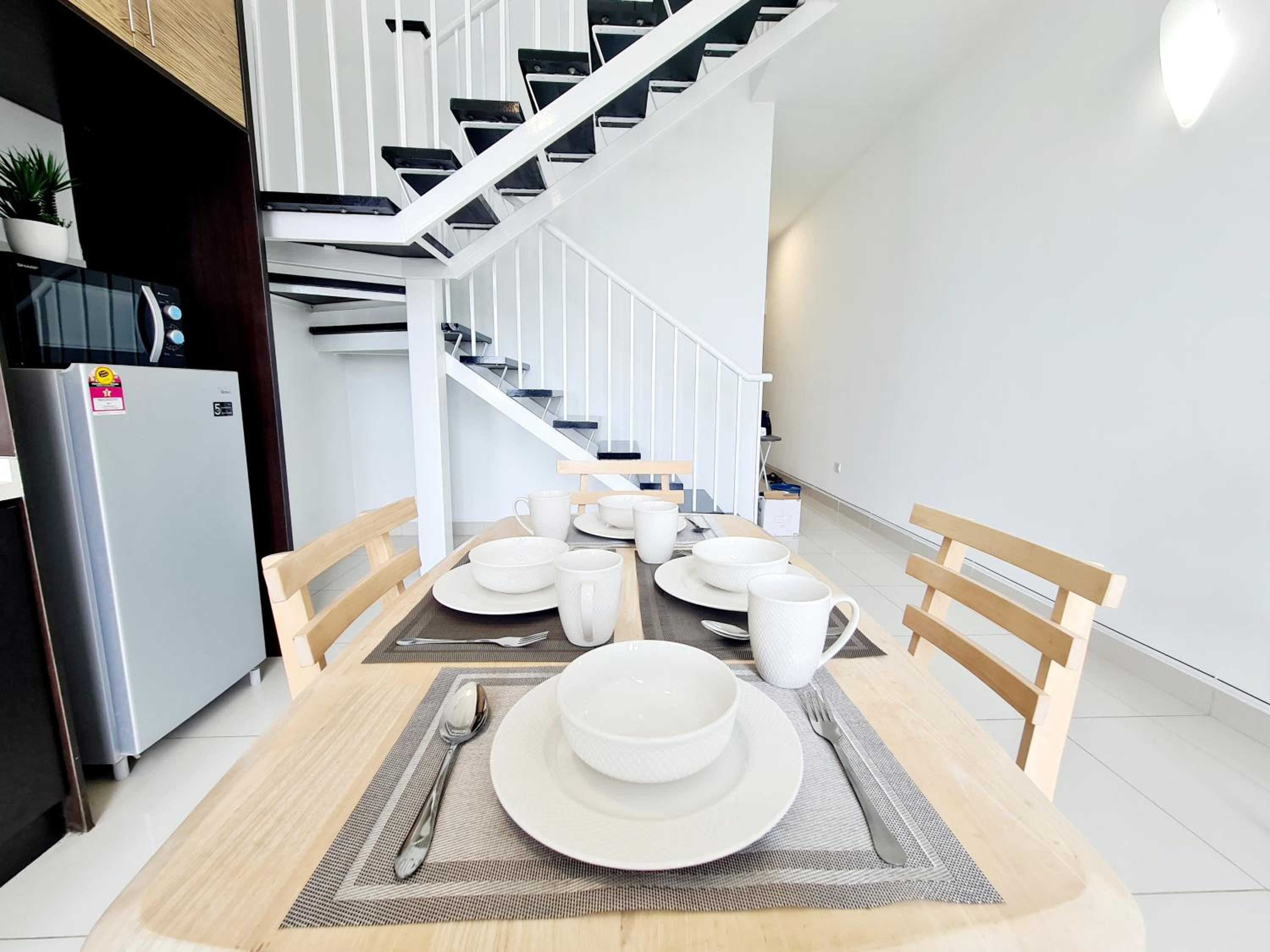8 Guest Duplex 1 Room Studio Cyberjaya Hospital DPulze Shaftsbury MMU Limkokwing KLIA Transit Putrajaya