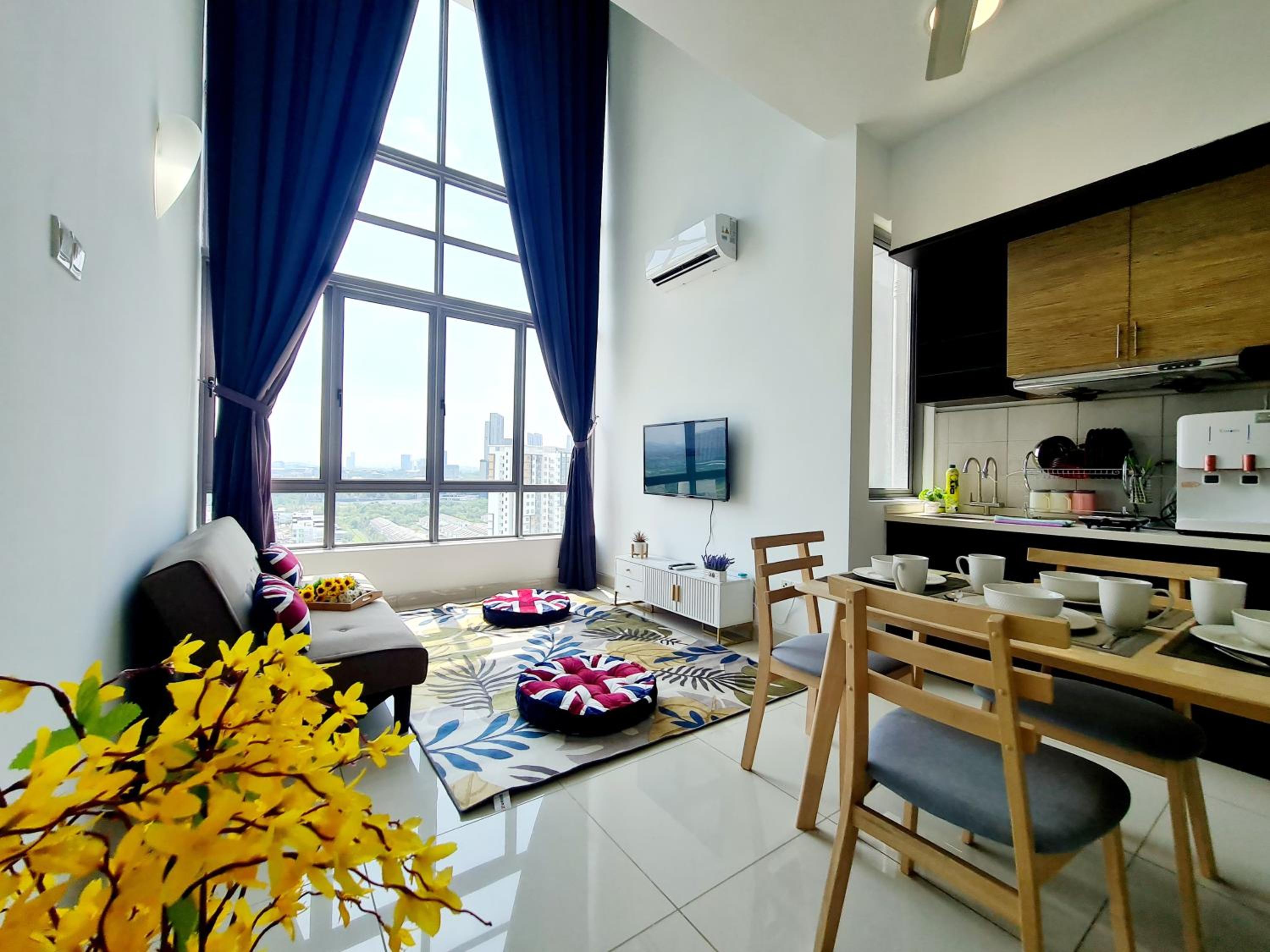 8 Guest Duplex 1 Room Studio Cyberjaya Hospital DPulze Shaftsbury MMU Limkokwing KLIA Transit Putrajaya