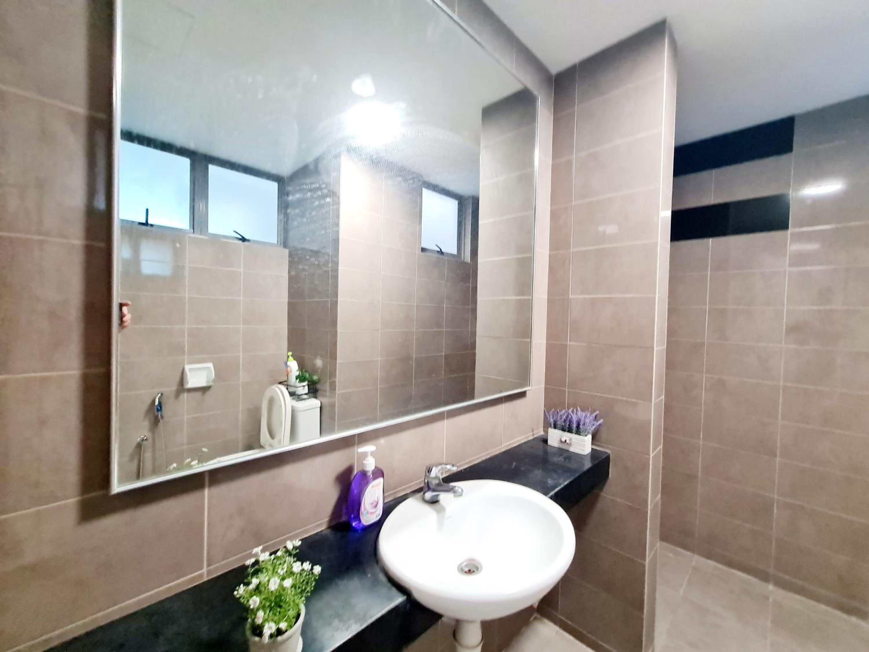 8 Guest Duplex 1 Room Studio Cyberjaya Hospital DPulze Shaftsbury MMU Limkokwing KLIA Transit Putrajaya