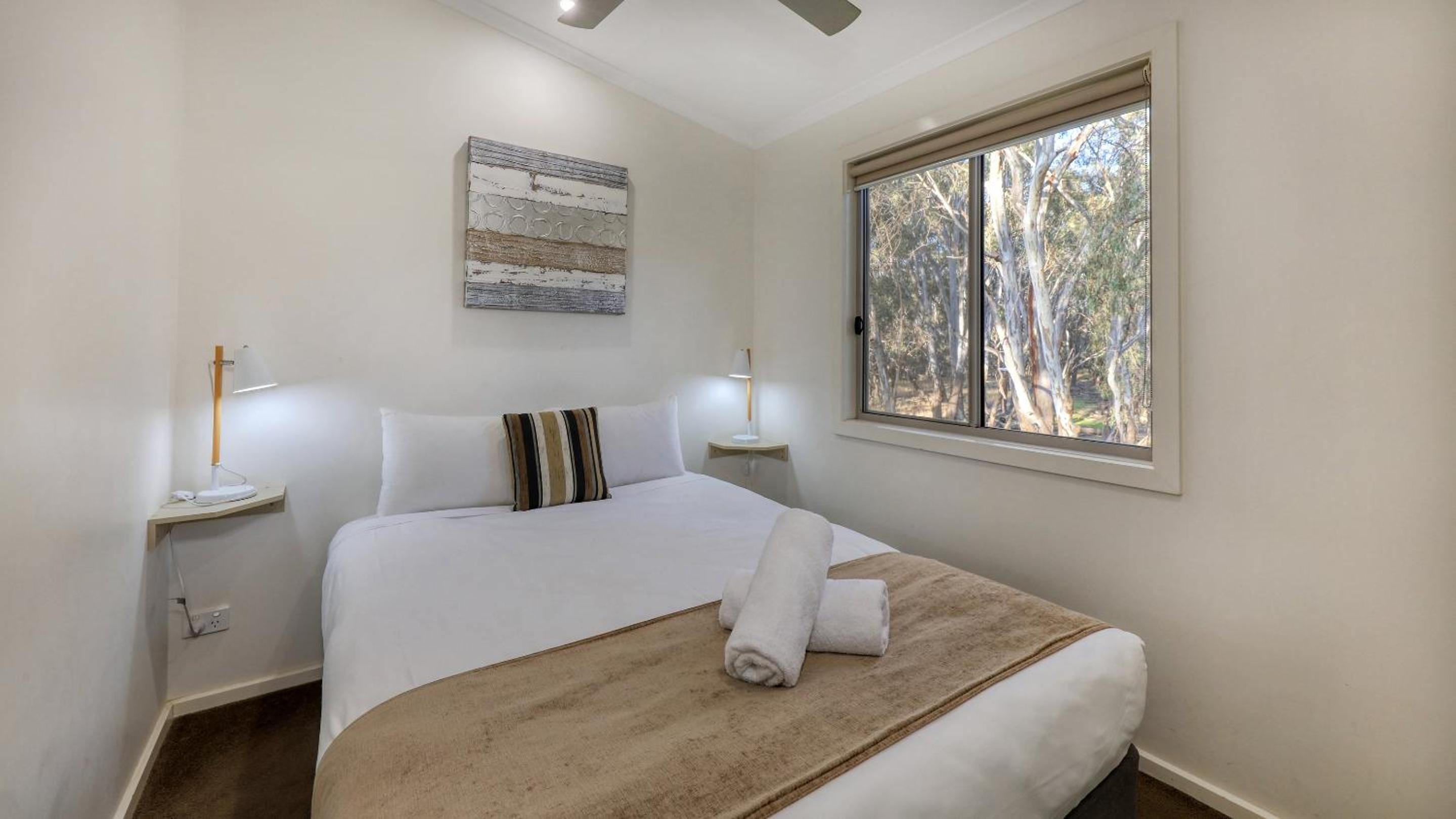 Deniliquin Riverside Caravan Park view 5
