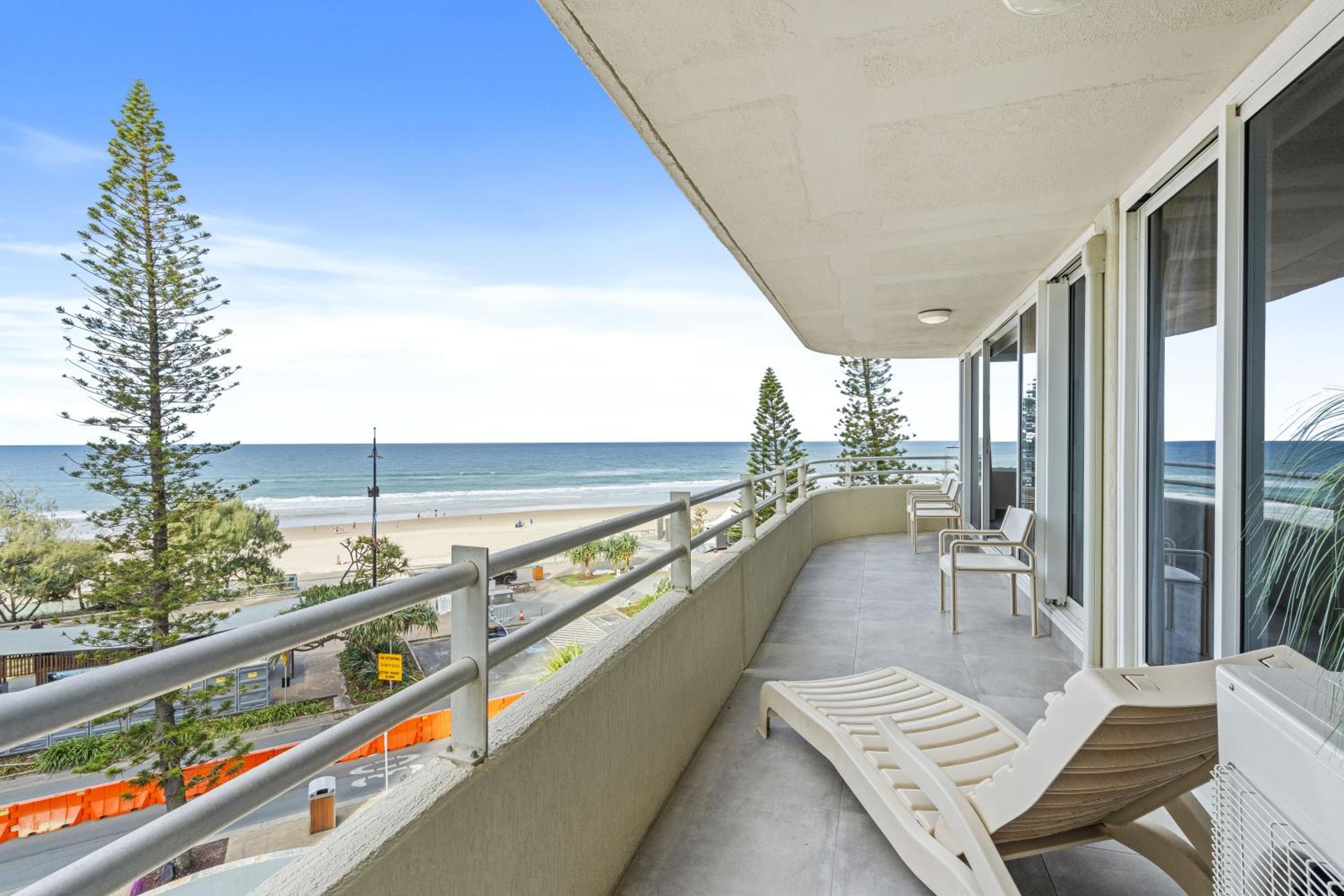 Zenith Apartments - Q Stay