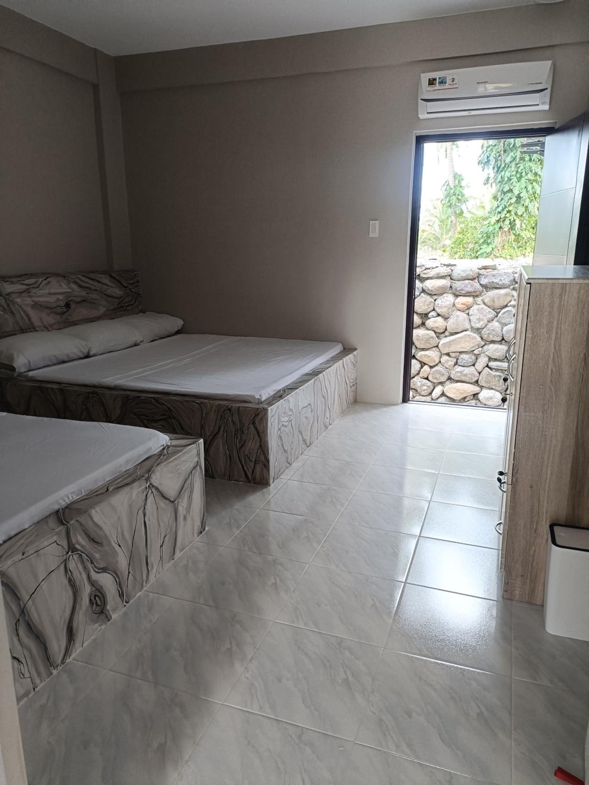 Pacific-Paradise Beach Resort