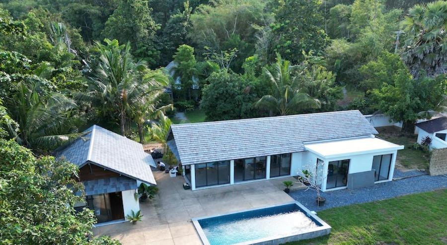 Hotel Koyao Bay Pavilions - Beach Resort and Pool Villas - Image 1