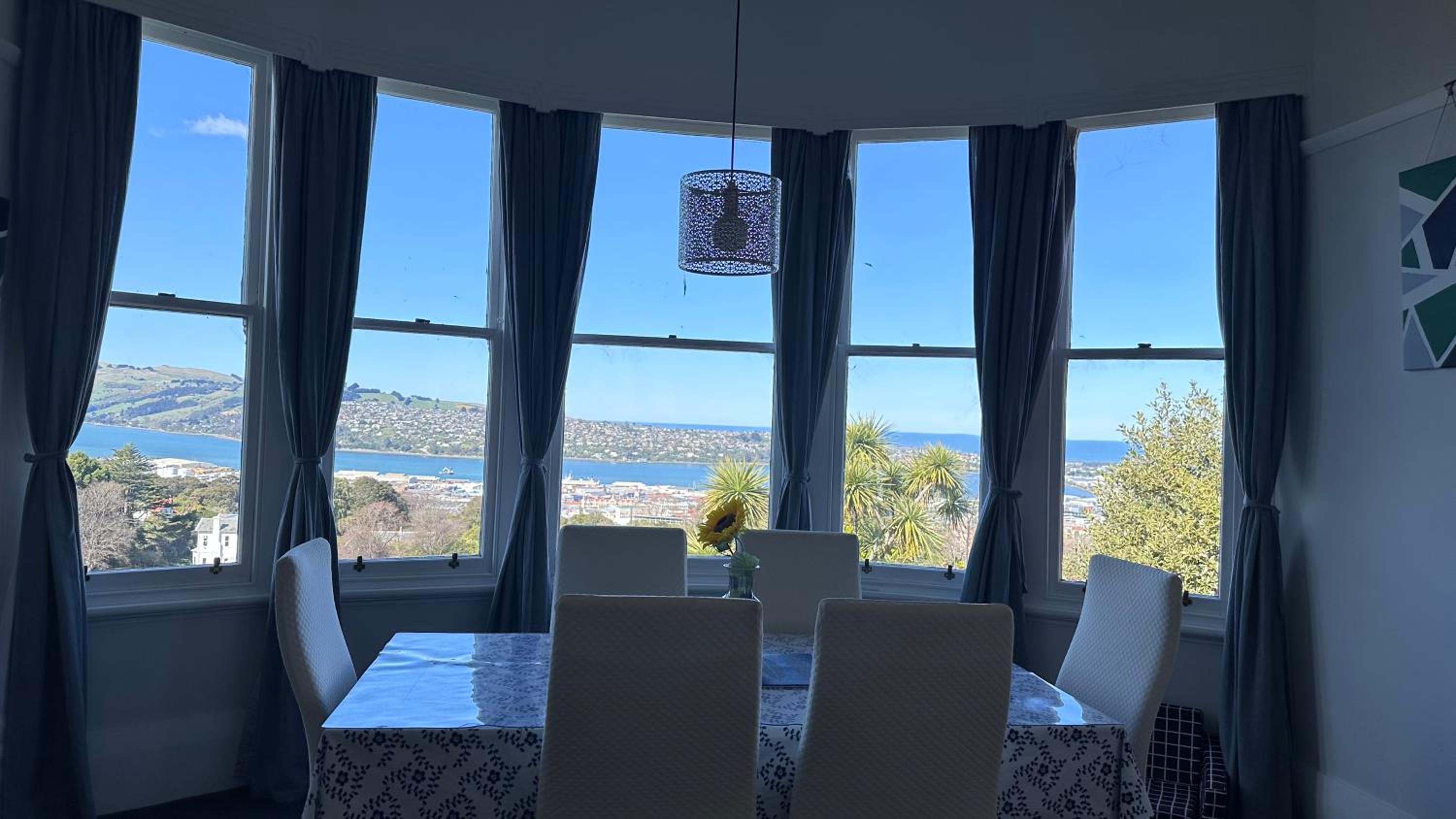 Roslyn sea view Room view 2