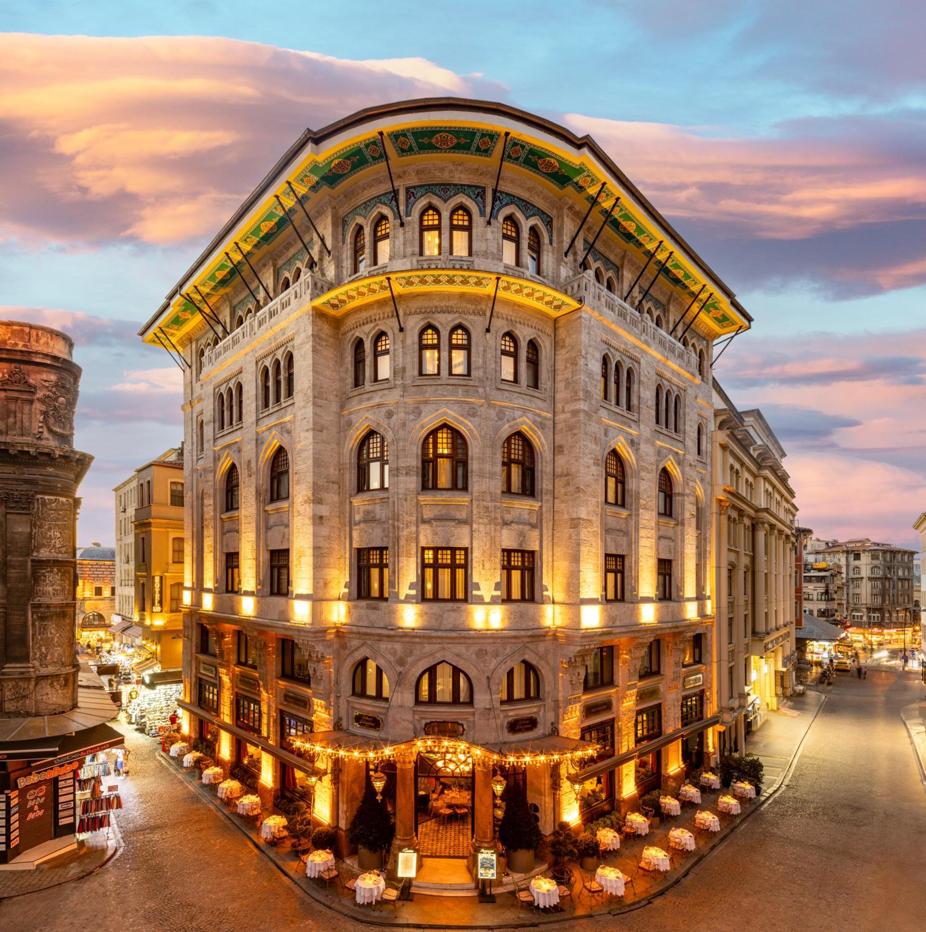 Cronton Design Hotel - Image 8