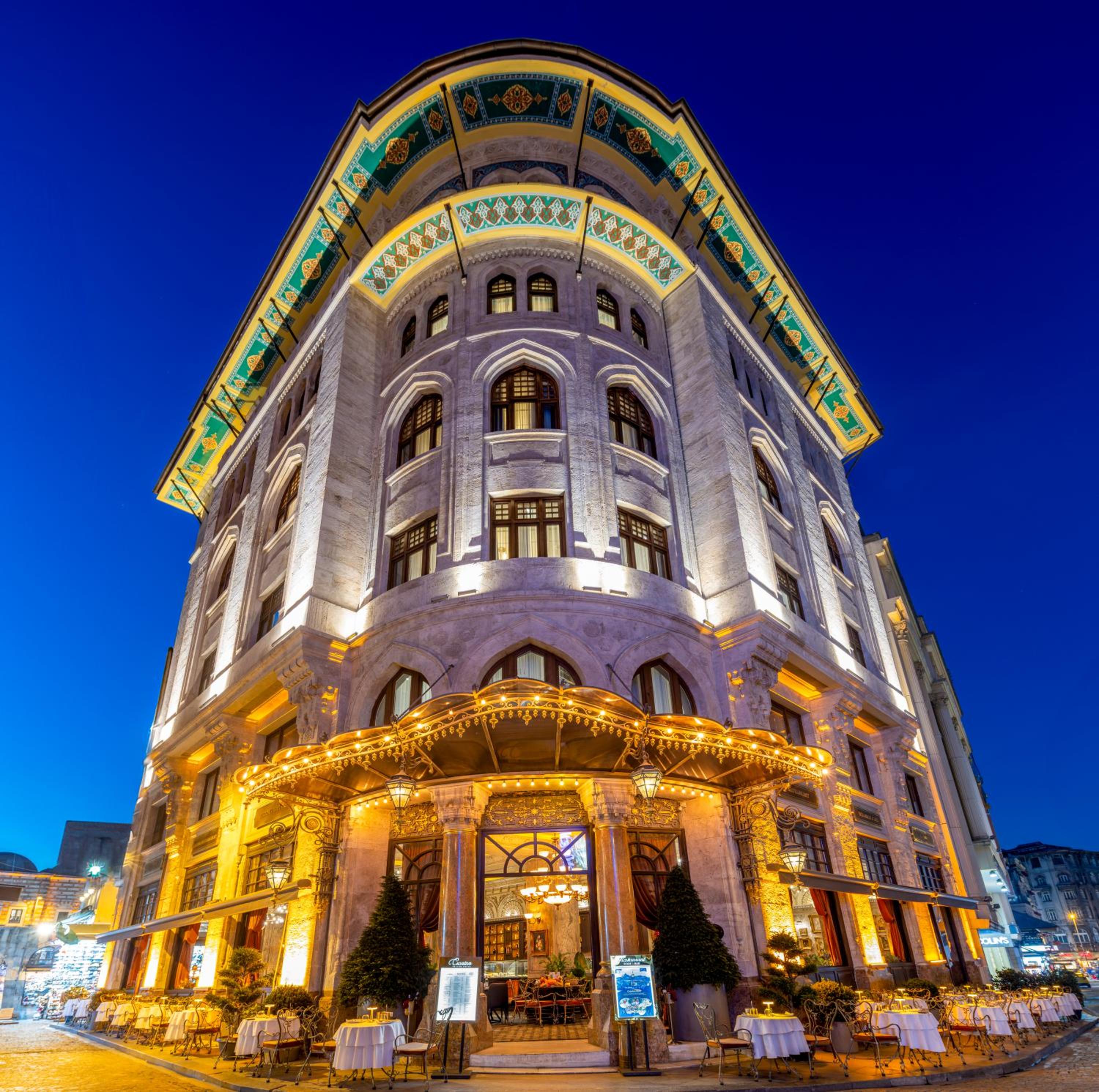 Cronton Design Hotel - Image 10