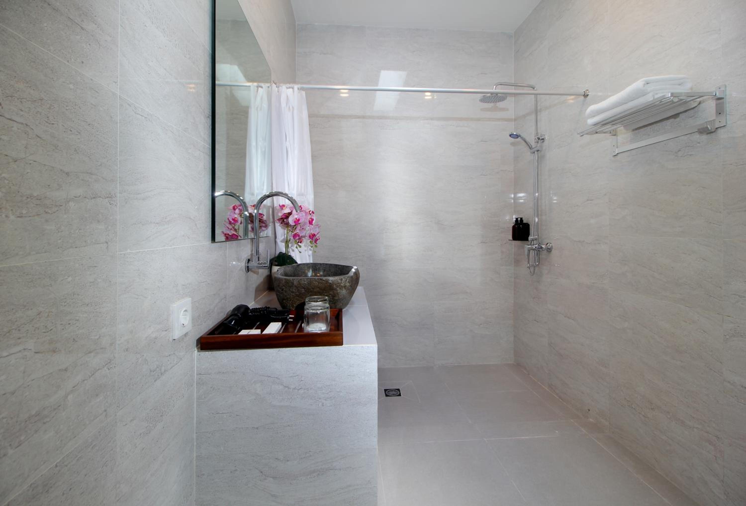 Bougainvillea Villa Seminyak by Parigata