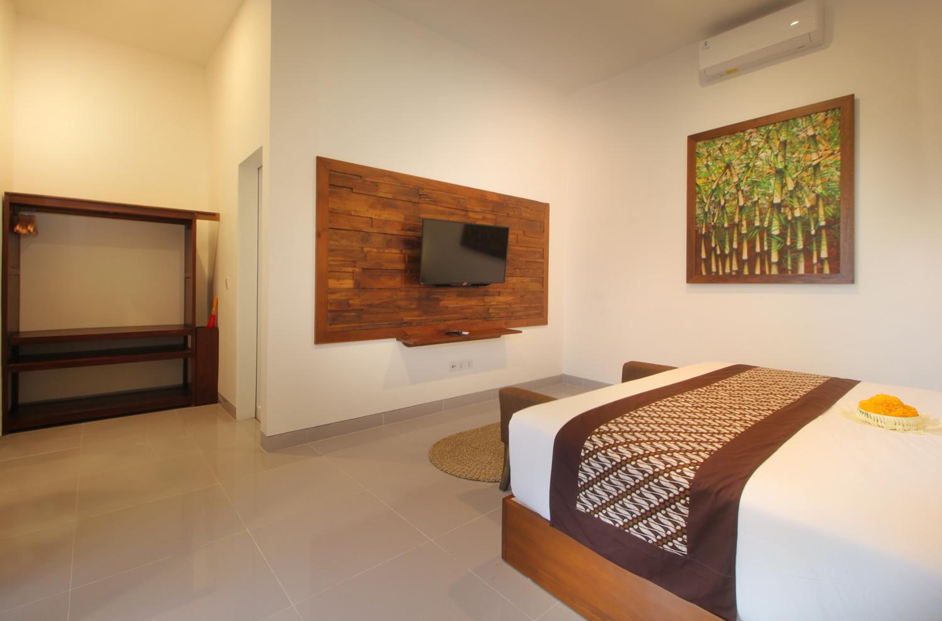 Bougainvillea Villa Seminyak by Parigata