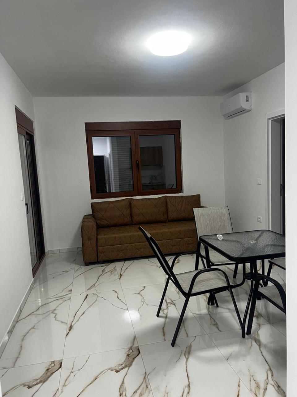 Kan&Dzan Apartments