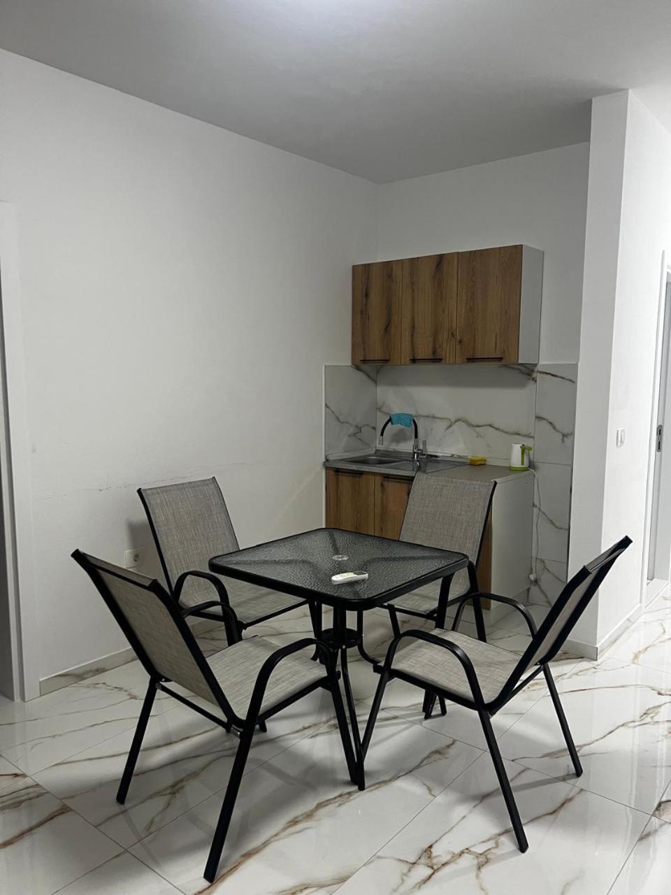 Kan&Dzan Apartments