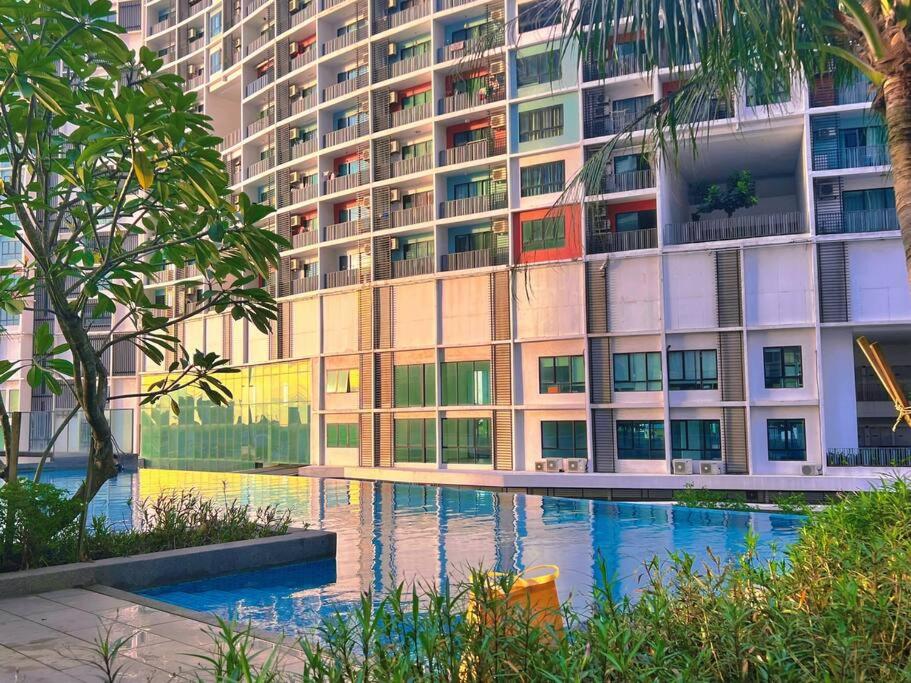 2PX Cozy 1BRFree Parking Near SOGO, Theme Park & Central I-City Mall photo 4