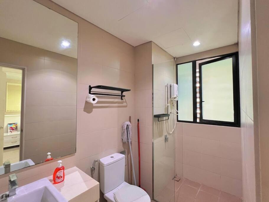 2PX Cozy 1BRFree Parking Near SOGO, Theme Park & Central I-City Mall photo 3