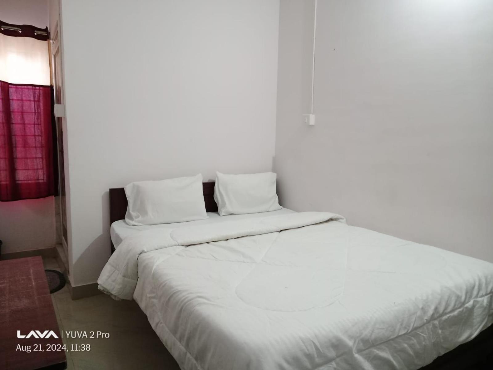 Shivam Guest House Near GNRC and Down Town Hospital