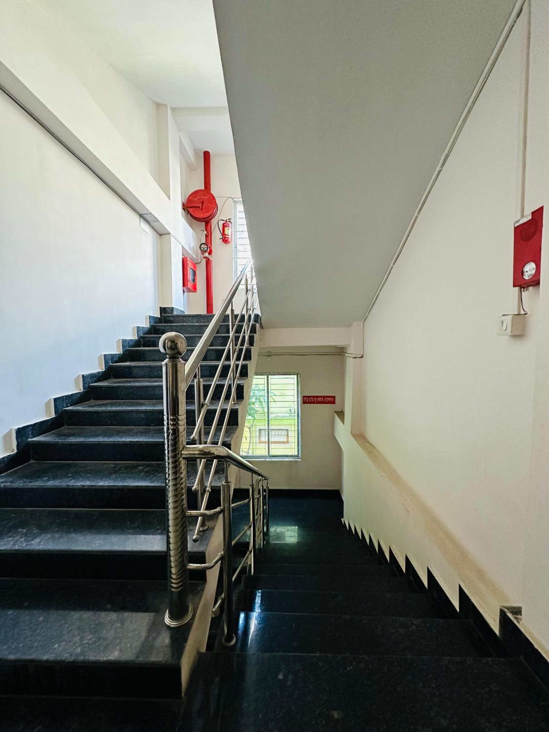 Shivam Guest House Near GNRC and Down Town Hospital
