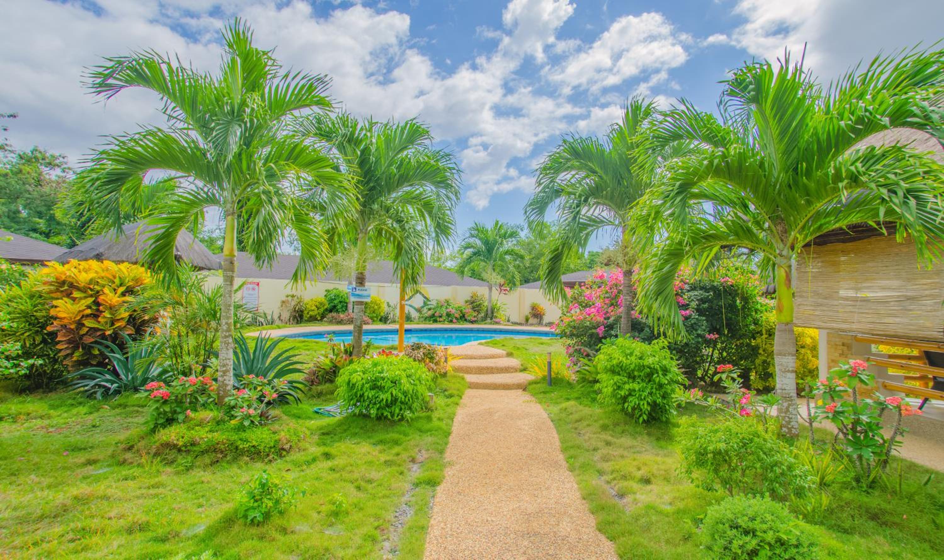 Panglao Homes Resort & Villas